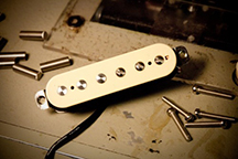 P-90 tone for the Strat. Seymour Duncan stra-bro.